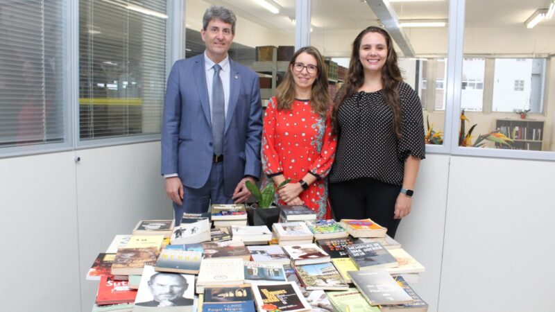 “AGEnte da Leitura” amplia acervo da biblioteca da Advocacia-Geral do Estado de Minas Gerais